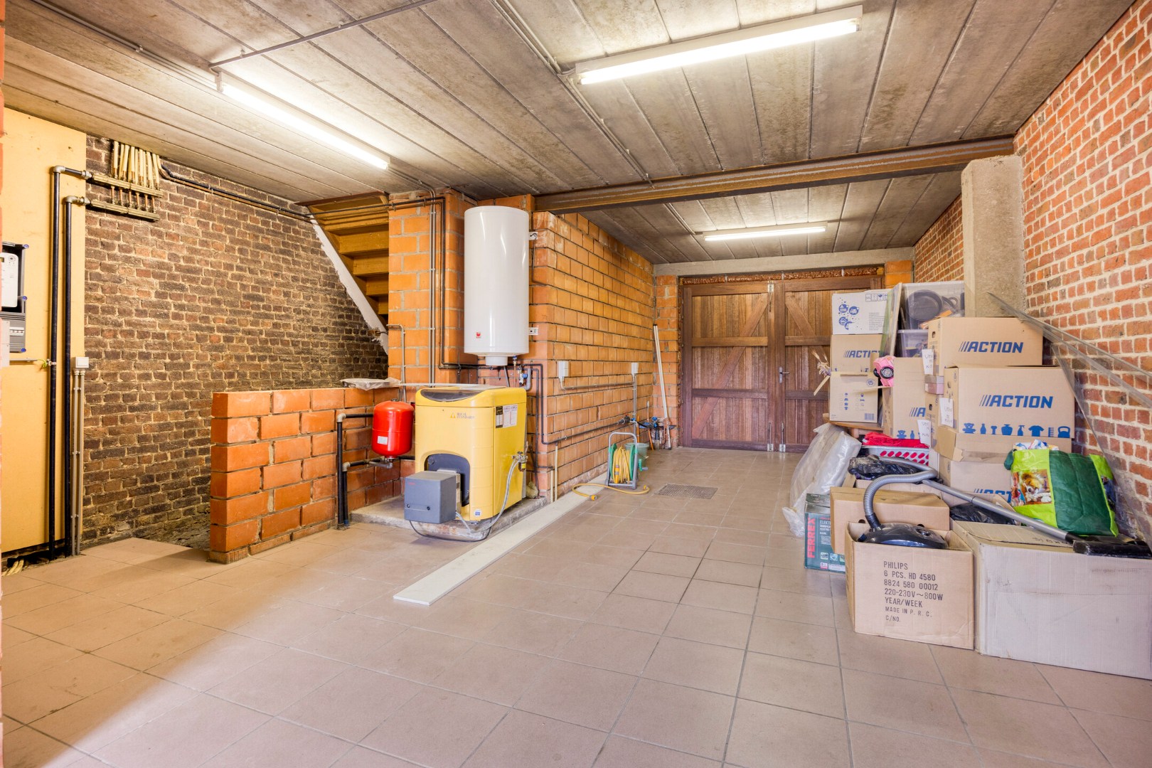 Ruime woning met ruime tuin en garage op een perceel van 802m² in Holsbeek – EPC 280 kWh/m² - bewoonbare opp. 243 m² 