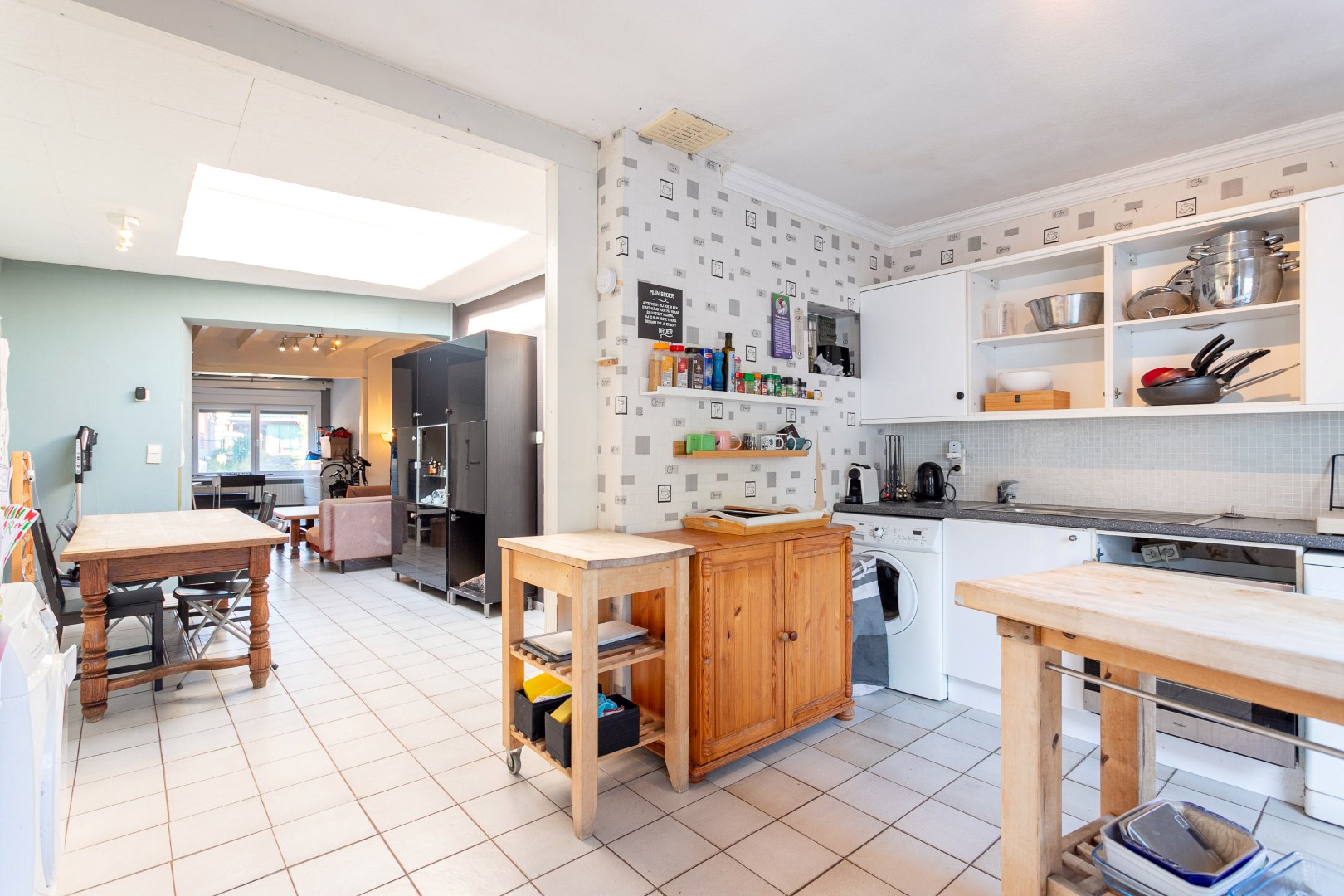Op te frissen woning met 3 slpk te Halle 