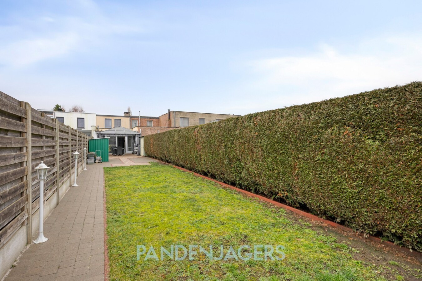 Instapklare rijwoning met acheruitgang te Duffel-Oost 