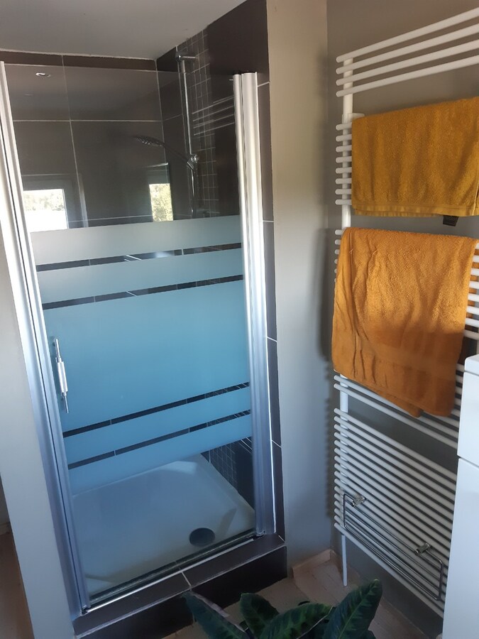 Gezellige woning met garage, tuintje én met uitzicht op de Schelde! 