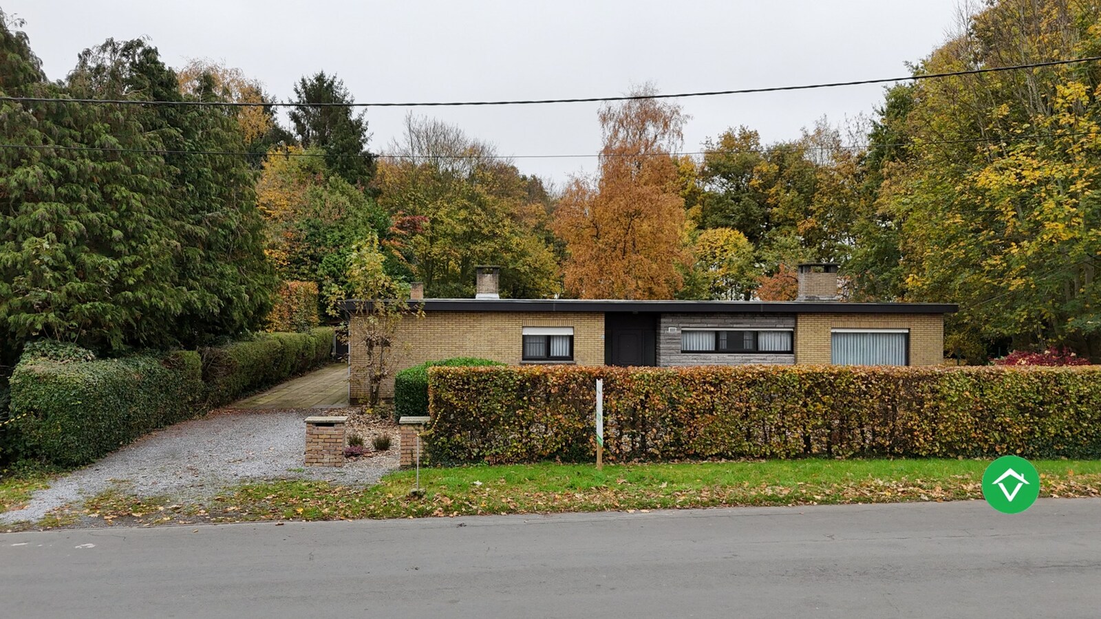 Ruime bungalow op 4140 m² met prachtige zichten en absolute rust in Torhout 