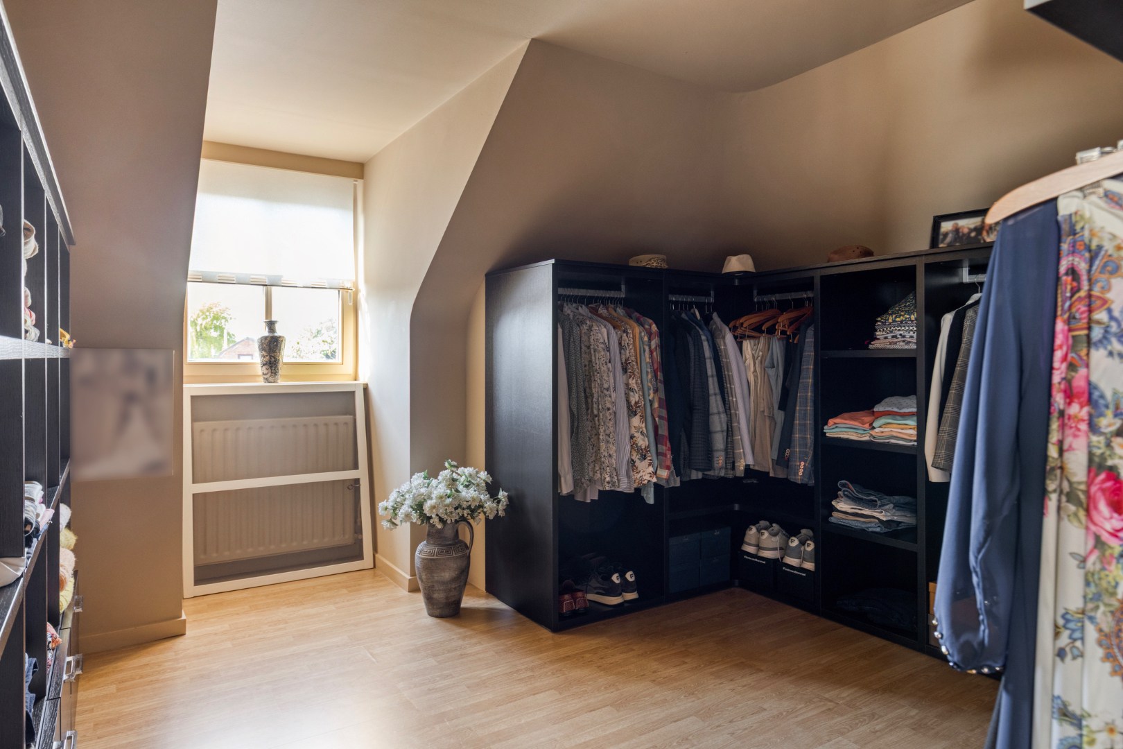 Exclusief vrijstaand wonen met zwemvijver, bruin café en volop mogelijkheden in Clinge (NL) 