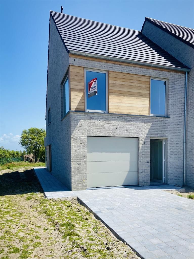 Bestaande nieuwbouwwoningen gelegen in een rustige verkaveling te Klemskerke 