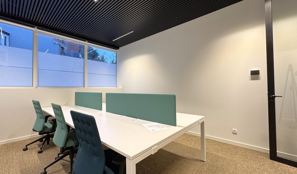 Full service kantoren in Humgy Singel te Berchem