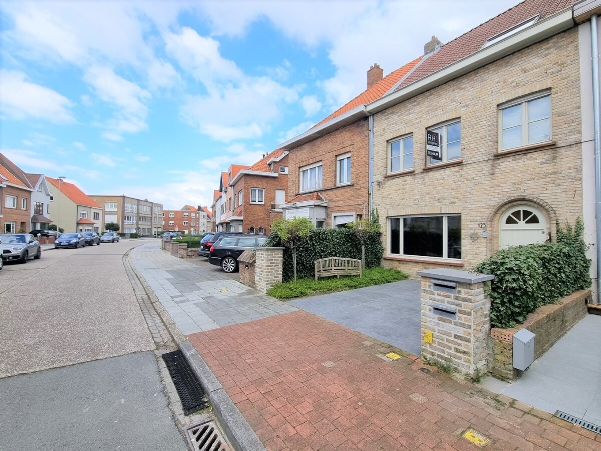 Goed gelegen duplex in kleinschalig gebouw - Heist 