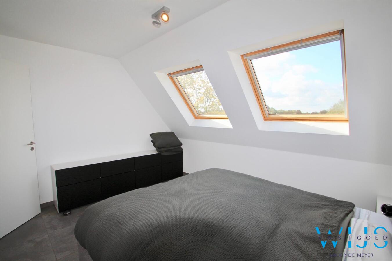 Prachtig afgewerkt appartement in hartje Wippelgem EVERGEM! 