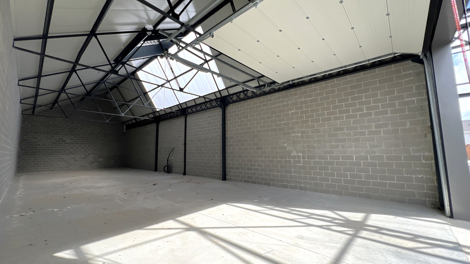 Nieuwbouw opslagruimtes te huur nabij N407 in Kalken