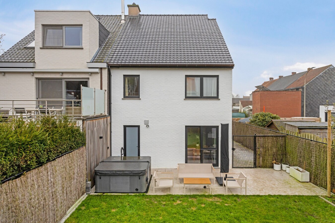Instapklare  woning te koop - 3 tot 5 slpks 