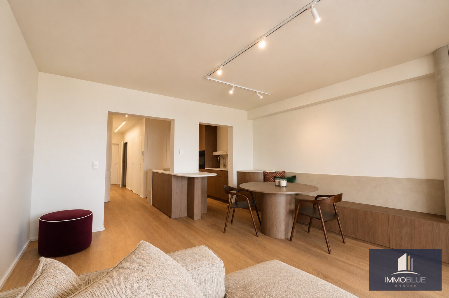 Subliem gerenoveerd appartement met frontaal zeezicht en een tijdloze, uiterst verfijnde afwerking. 