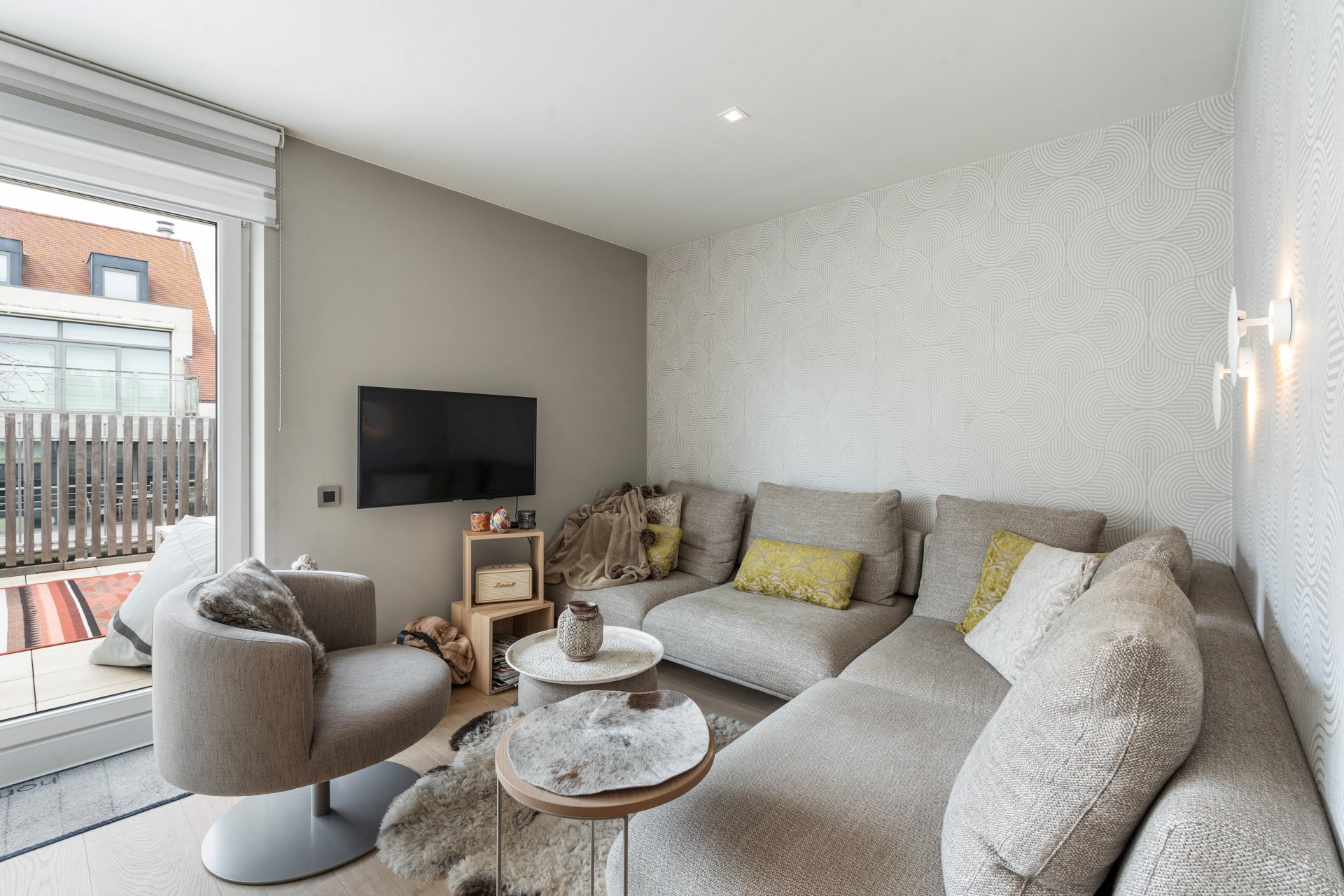 Appartement PENTHOUSE de 2 chambres entièrement rénové situé sur la Kustlaan à 50m à pied de la digue d'Albertstrand. 