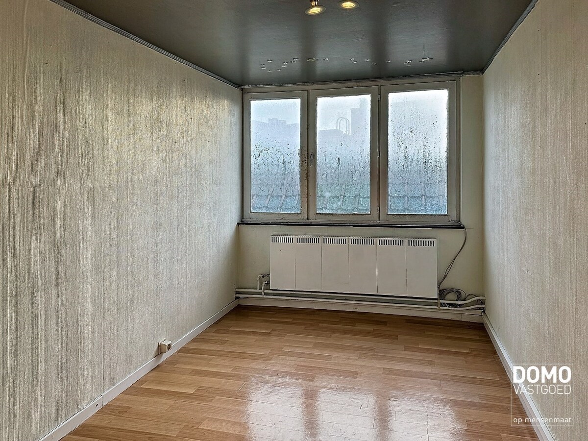 Te renoveren handelshuis gelegen in het centrum van Diepenbeek. 