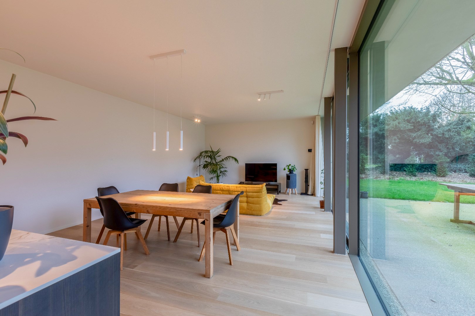 Exclusief appartement nabij het centrum van Mariakerke 