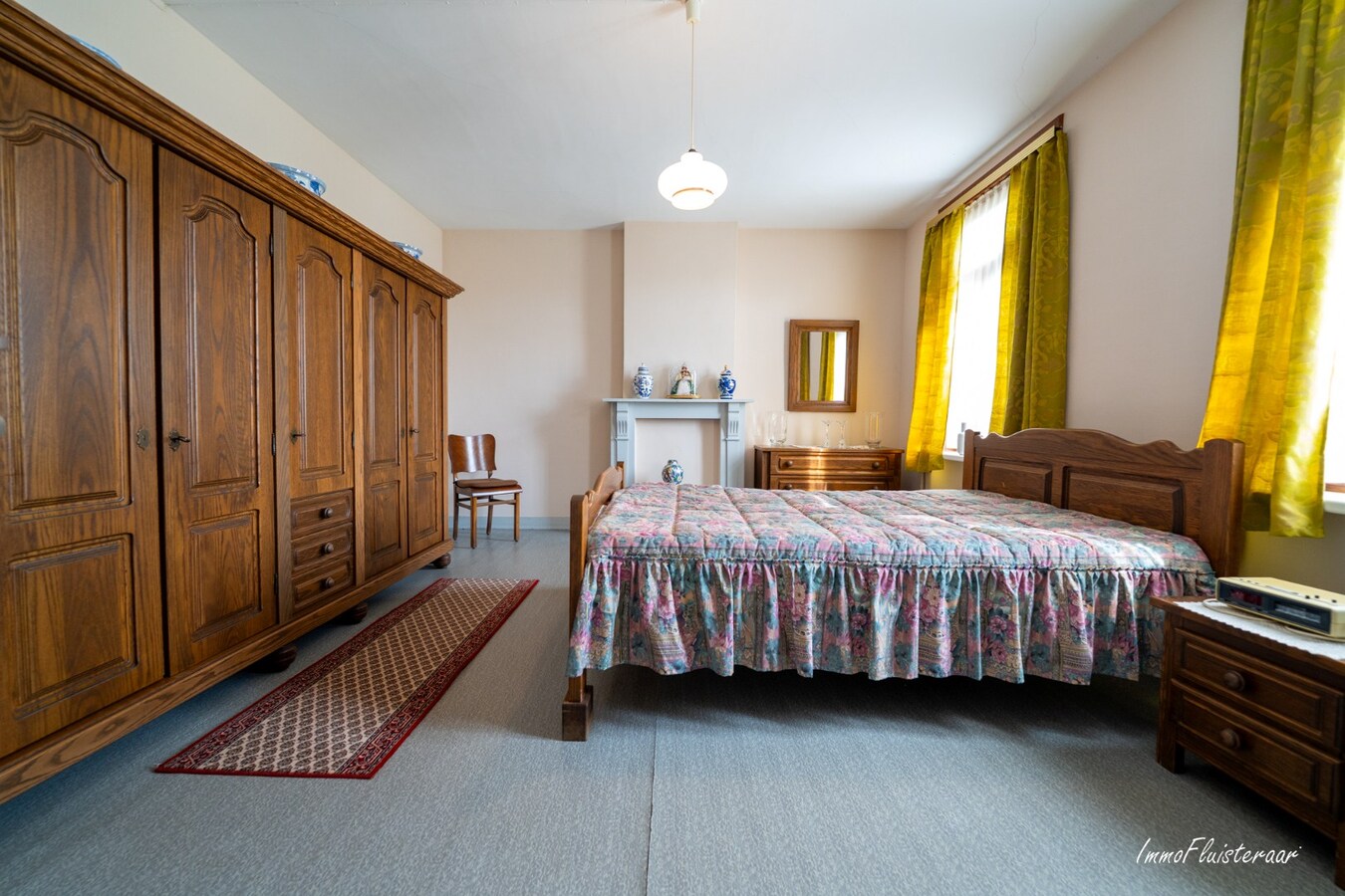 Statige woning met opslagruimte en stalgebouw op ca. 11.391 m2 te Geel 