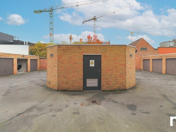Te koop garage - Kortrijk