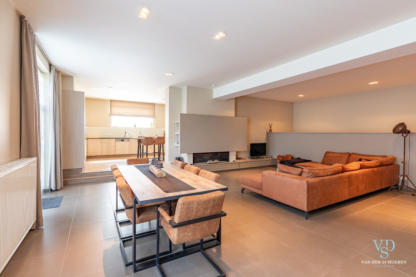 Ruim en rustig wonen in eigentijdse loft. 