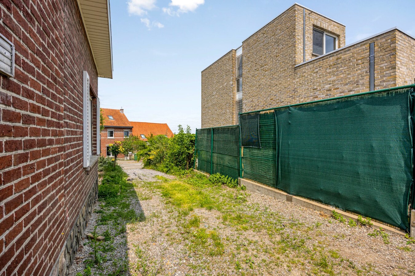 Te renoveren woning met tuin te Haasrode (Oud-Heverlee ) - 3 slaapkamers 