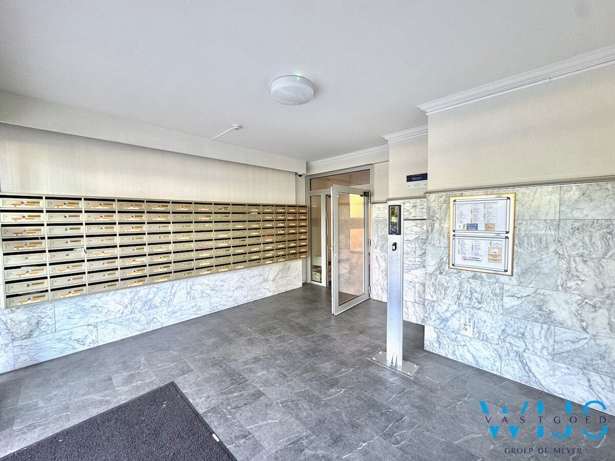 Instapklaar lichtrijk appartement te GENT 