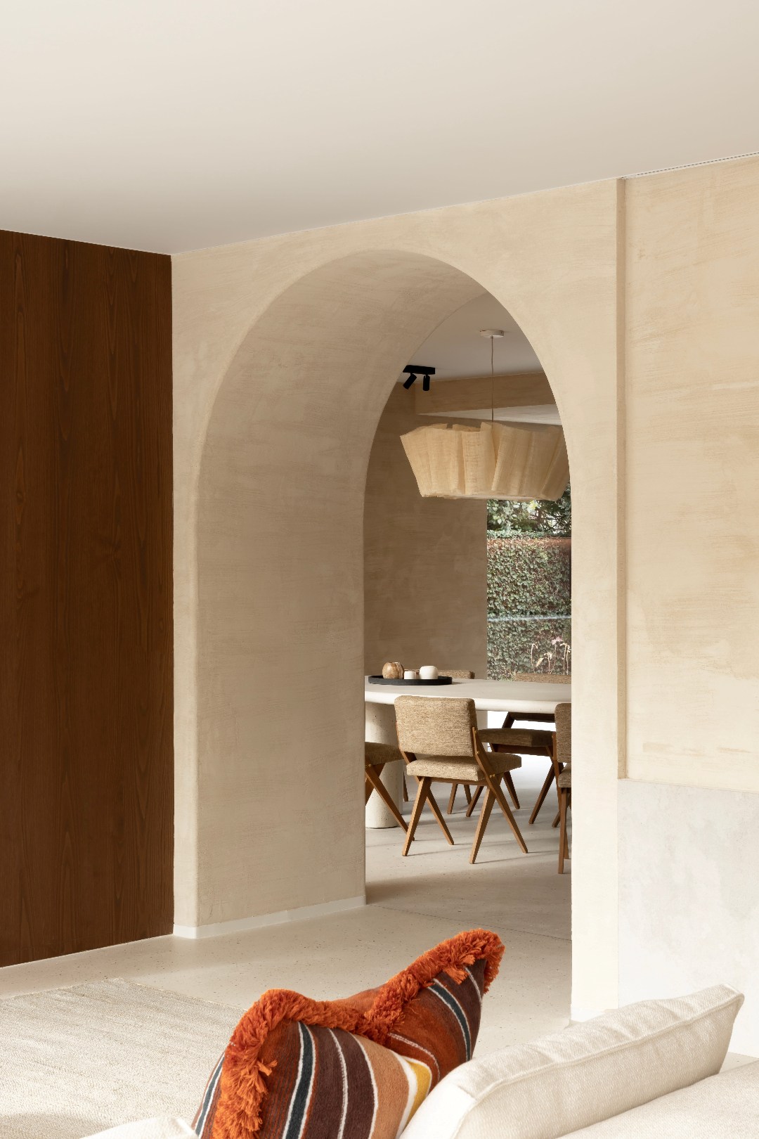 Moderne gerenoveerde villa gelegen in een residentiele wijk aan het Zoute. 