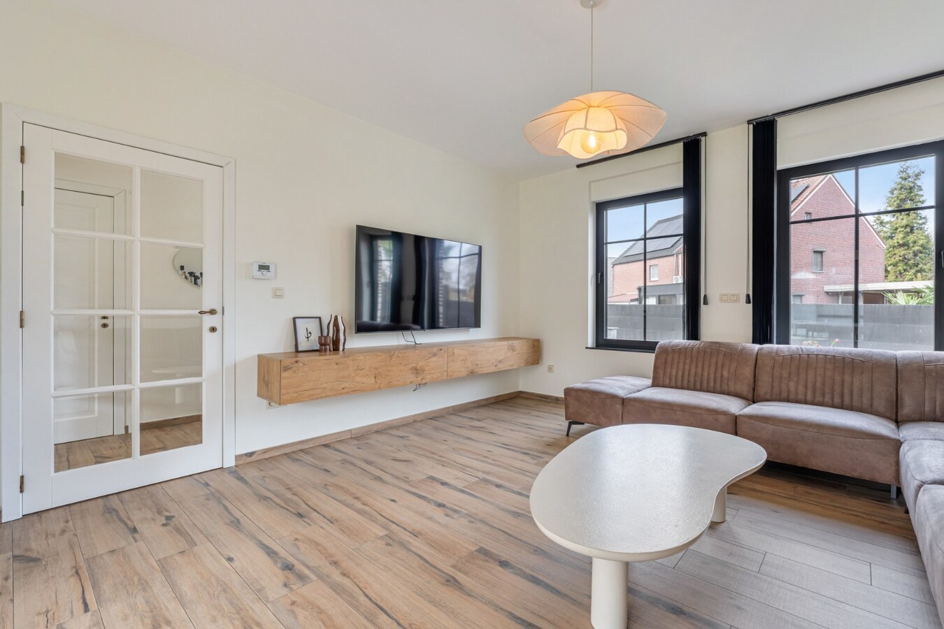 UNIEK VASTGOEDAANBOD! Kwaliteitsvolle pastorijwoning met duurzame technieken en uitzonderlijk wooncomfort 