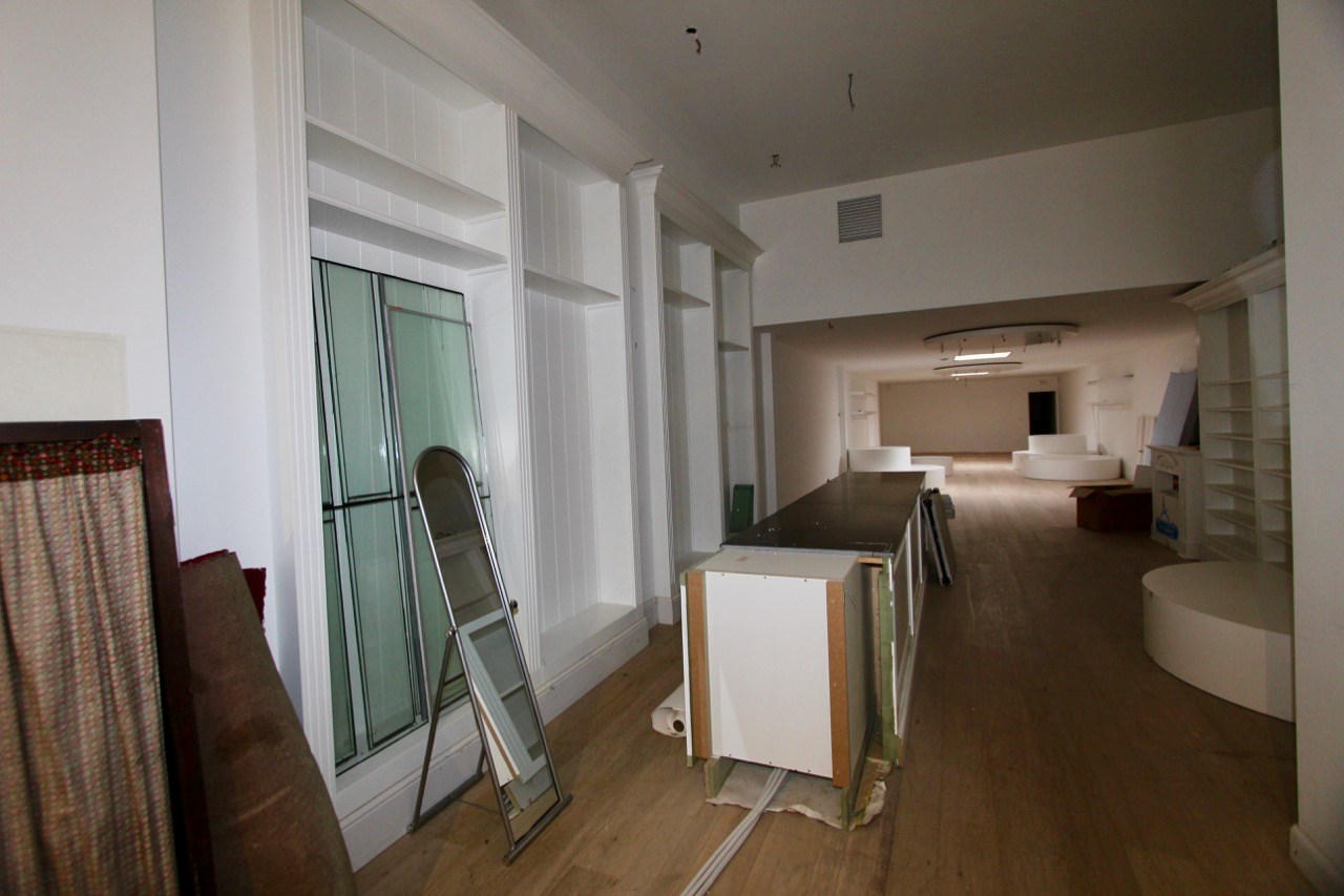 Handelspand te huur op een TOP ligging in de LIPPENSLAAN te Knokke. 