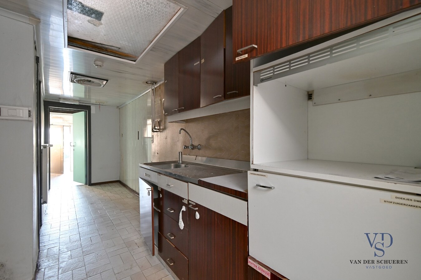 Uniek handelspand met woongedeelte in hartje Eine ! 