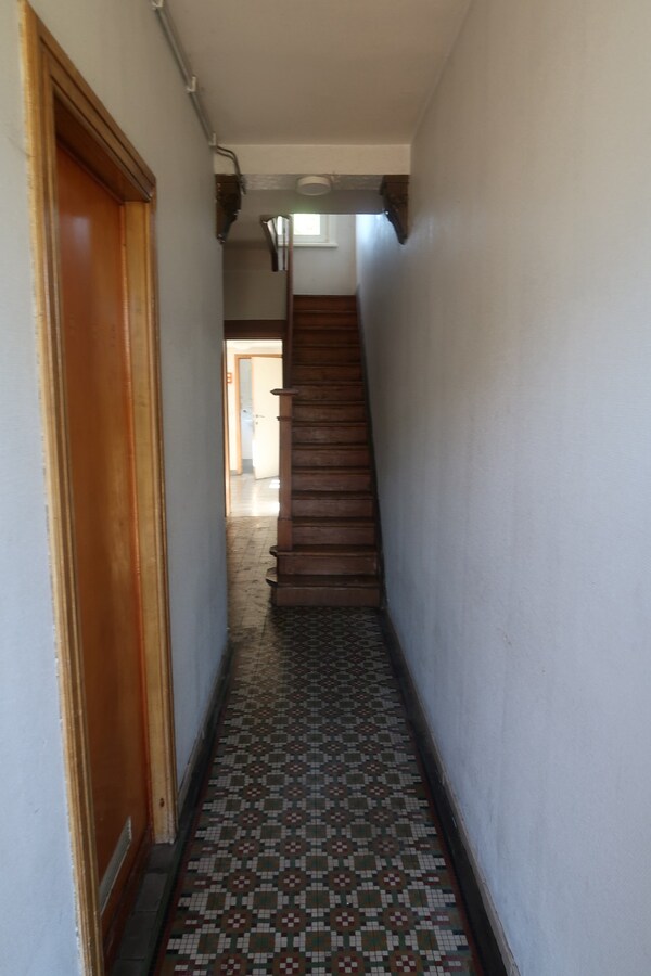 Half-open op te frissen woning met 3 slaapkamers te Gistel 