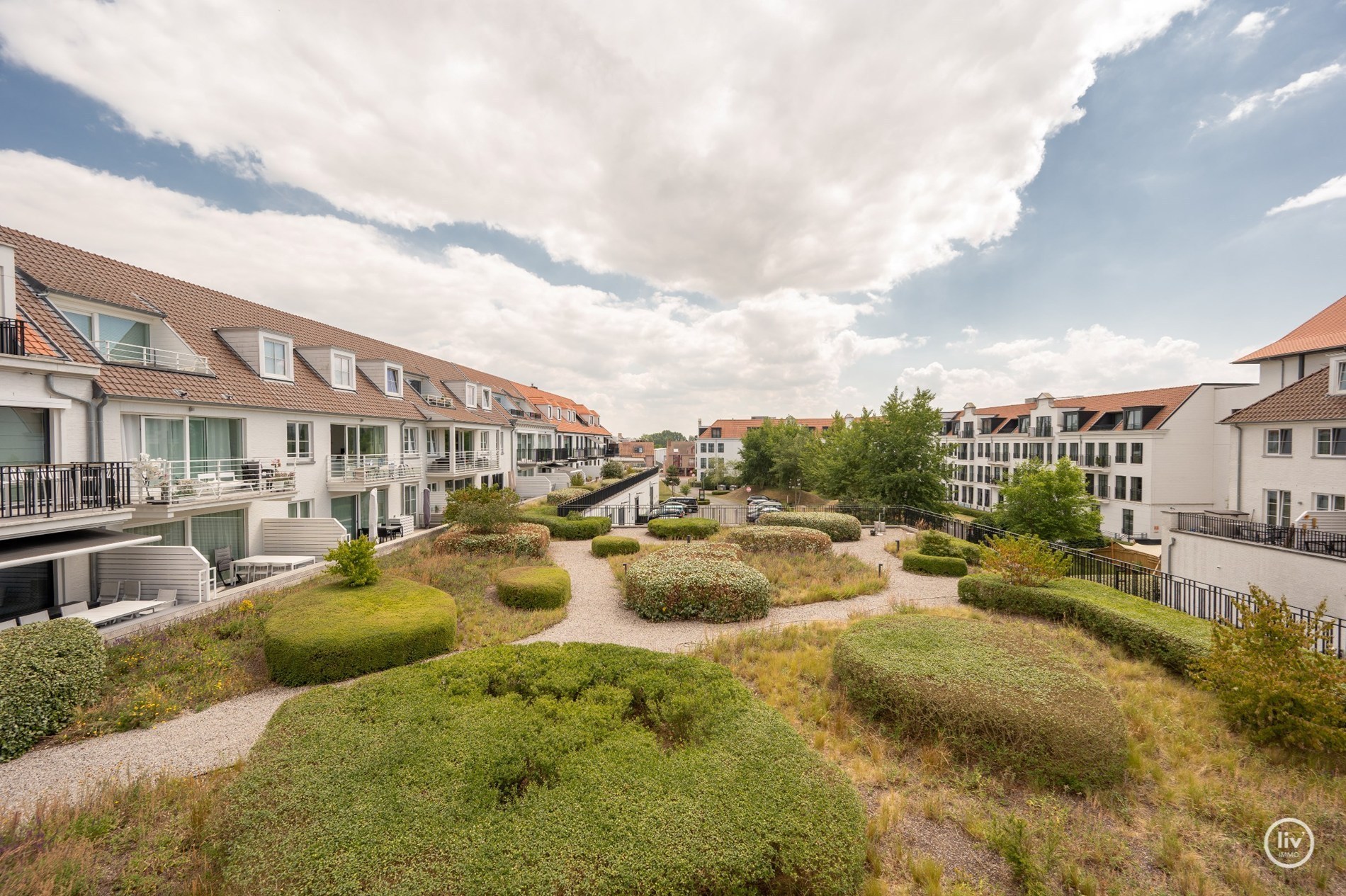 Modern appartement met 2 volwaardige slaapkamers en ruime zuidgerichte terrassen gelegen in Duinenwater (MOGELIJKHEID TOT AANKOOP VAN EEN INPANDIGE STAANPLAATS) 