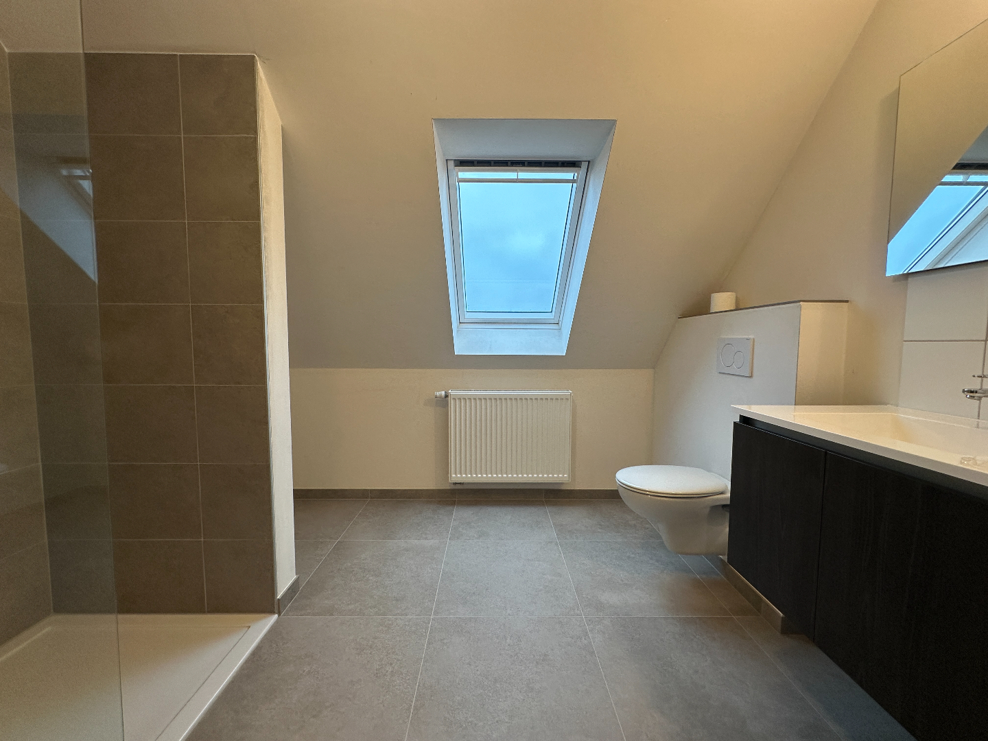 Mooie nieuwbouwwoning met 3 slpk en tuin, rustig gelegen in Torhout Wijnendale 