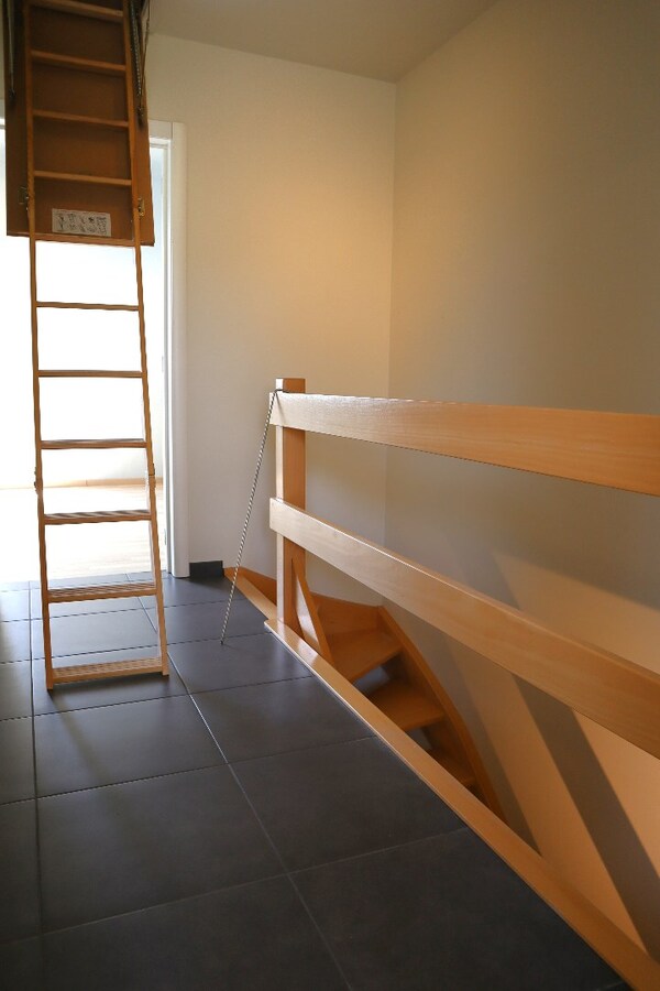 LED-on-IMMO biedt aan : Ruim Duplex Appartement in Bierbeek (Korbeek-Lo) 