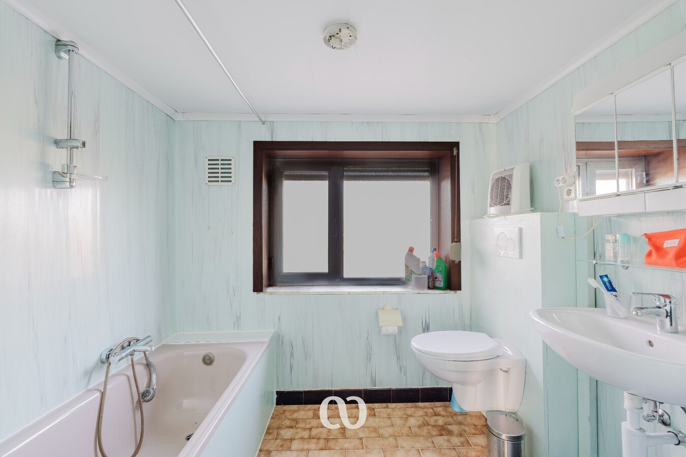 Prachtig gelegen bouwgrond met te slopen woning 