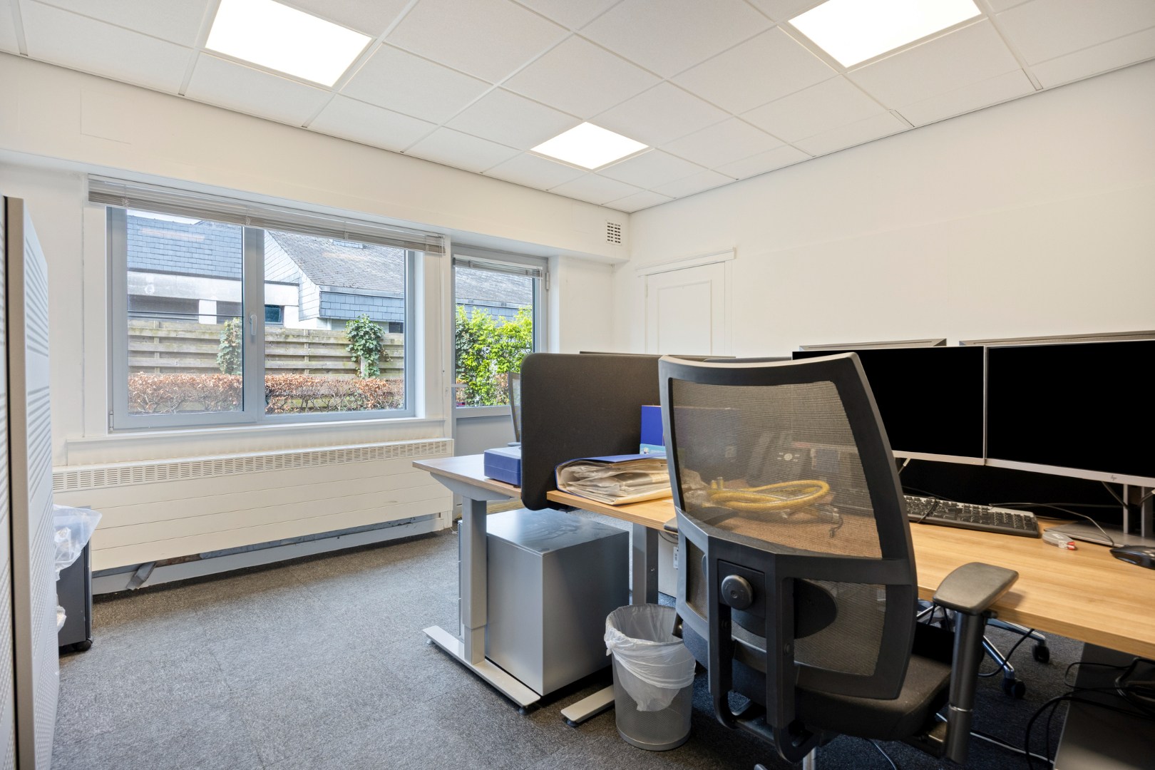 Zeer goed gelegen handelspand van Ca. 880m2 te huur! 