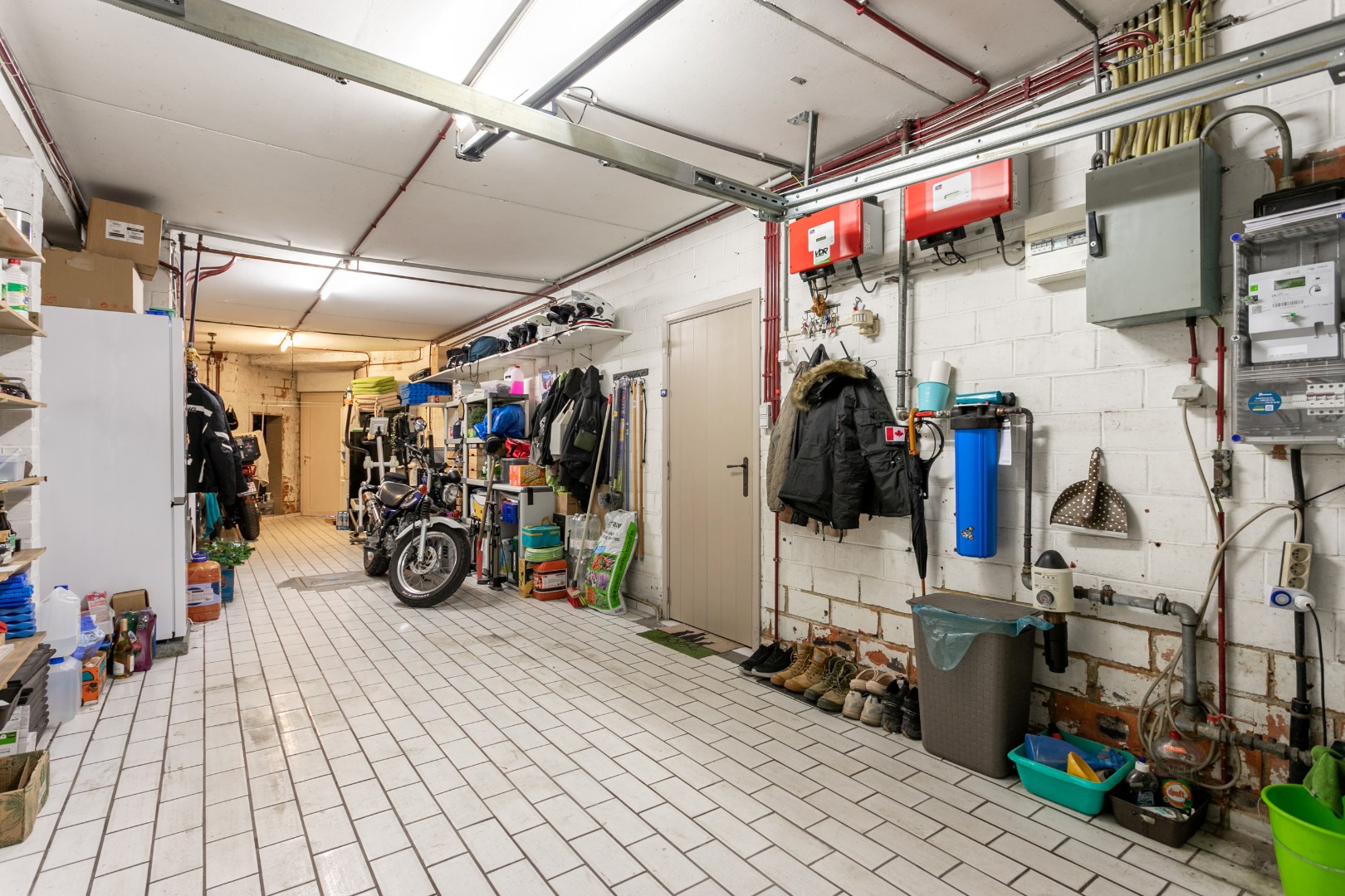 Bel-étage te koop met 3 slpks, terras en garage op +- 4,5are 