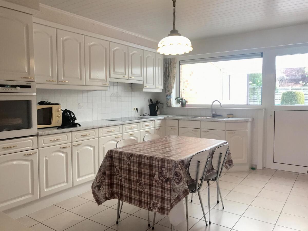 MOOIE RUIME VILLA TE BREDENE DUINEN 