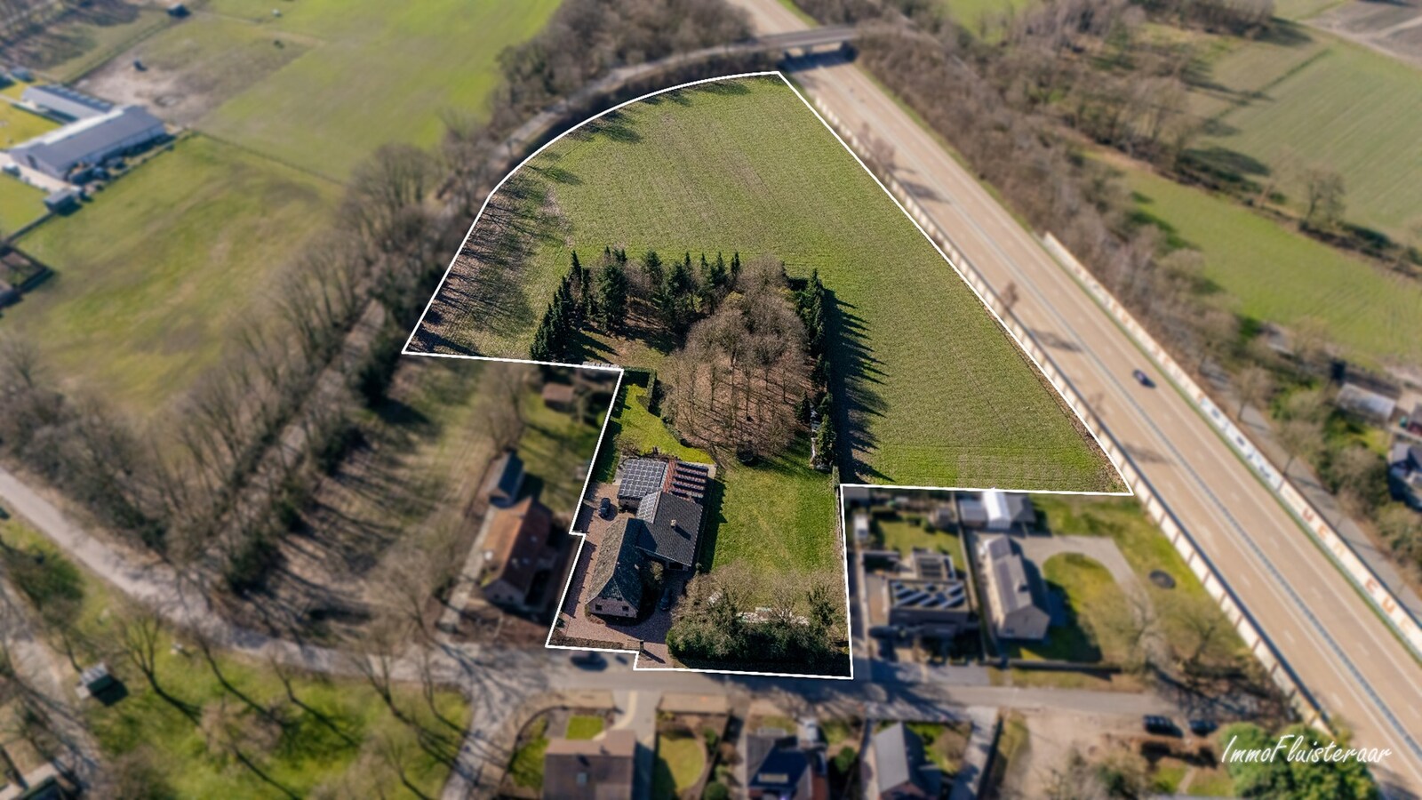 Charmante woning met weide op ca. 2,5 ha te Hechtel-Eksel 