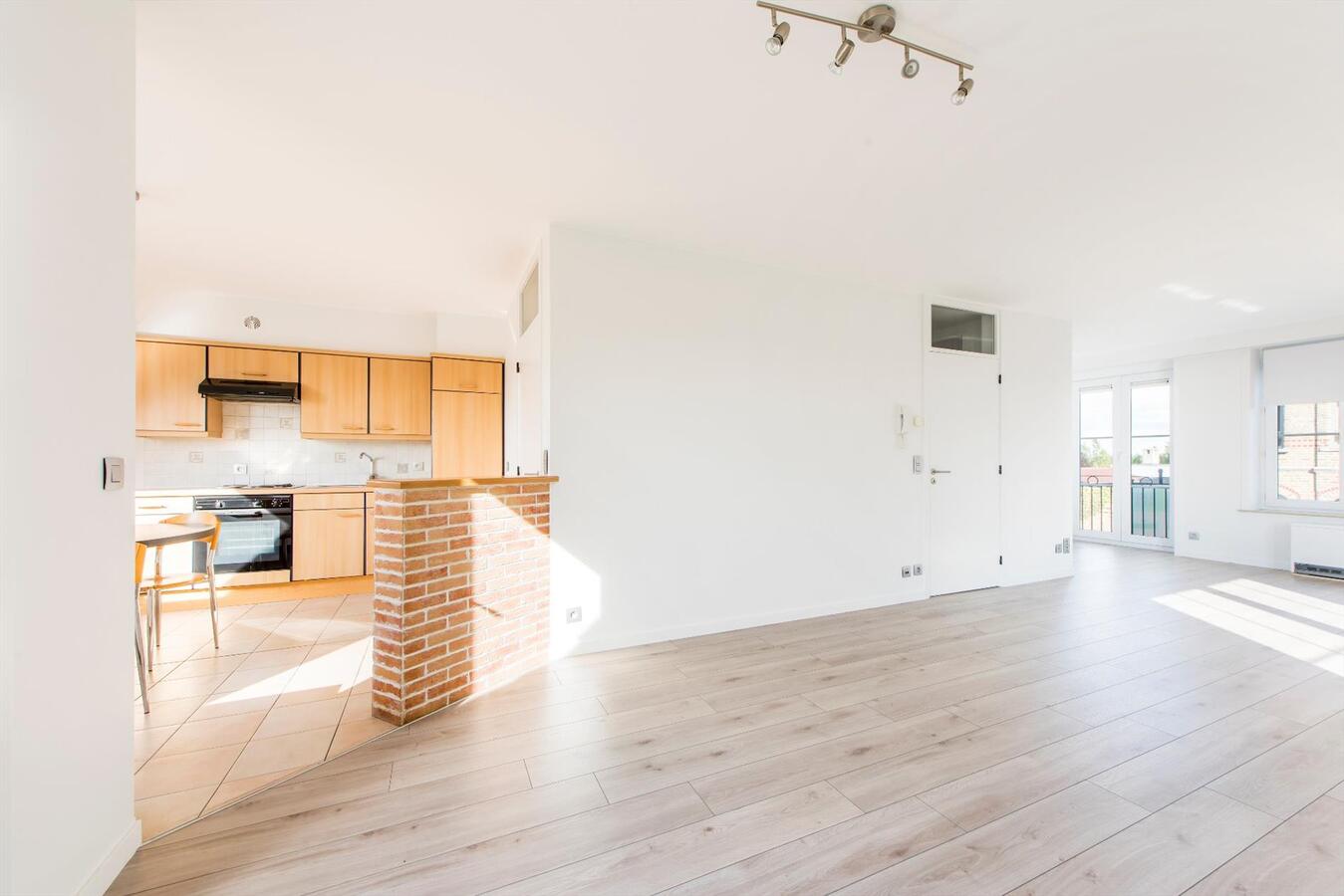 Ruim zonnig duplexappartement met 3 slaapkamers en panoramische vergezichten 