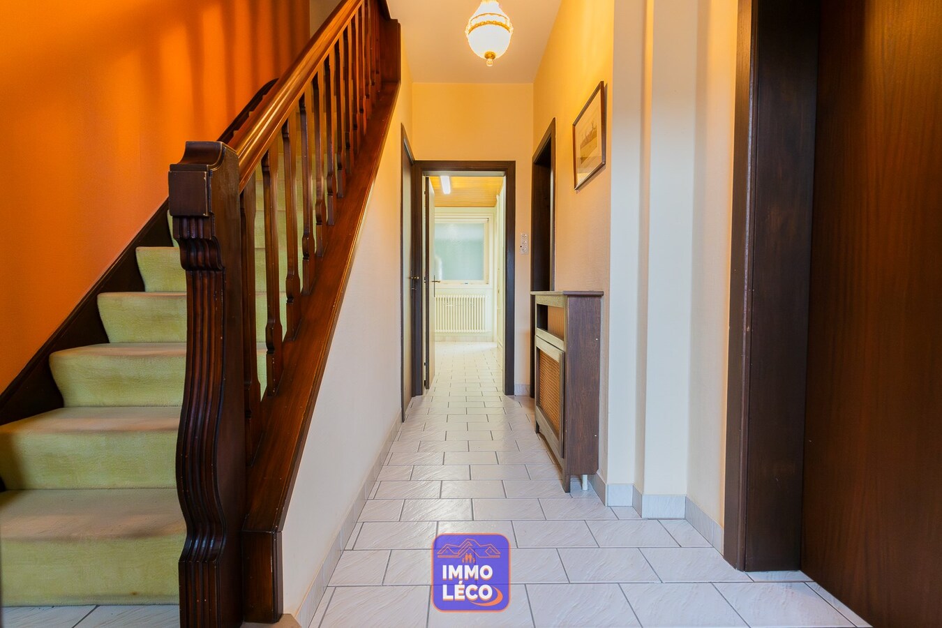 Maison avec jardin située dans une rue prisée ! Excellent potentiel ! 