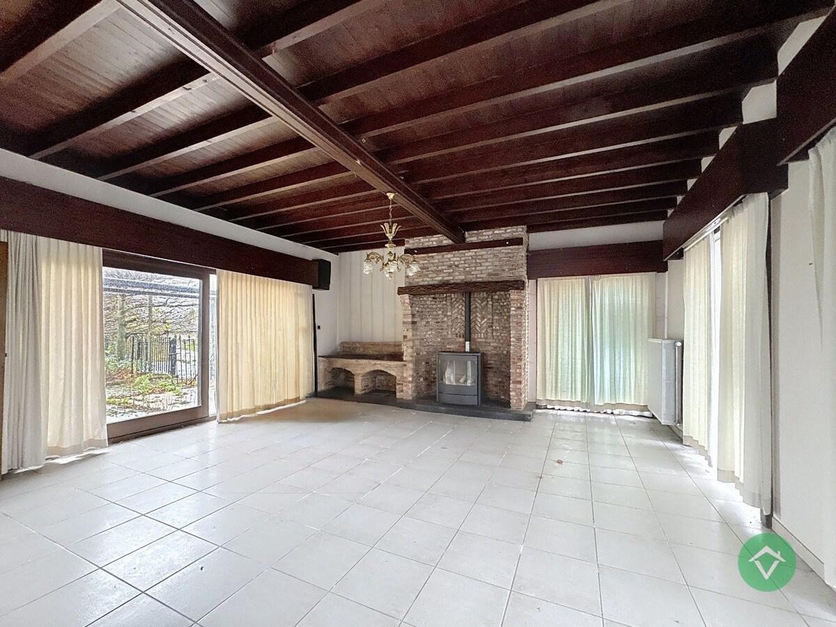 Alleenstaande woning met 4 slaapkamers te Koekelare 