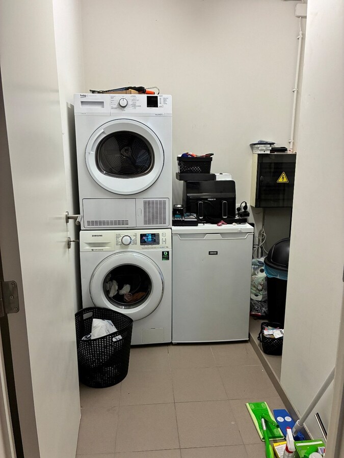 Ruim appartement met 2 terrassen. 