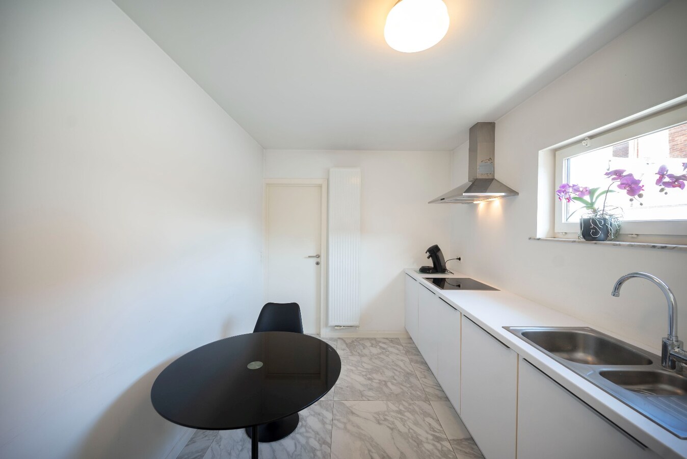 Woning of handelsruimte (combinatie mogelijk) met garage ! 