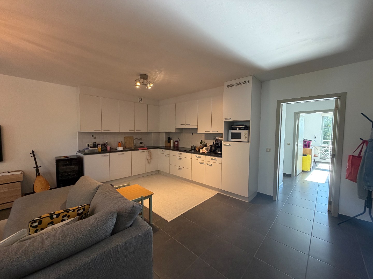 Prachtig, instapklaar appartement met 2 slaapkamers gelegen te centrum Geel 