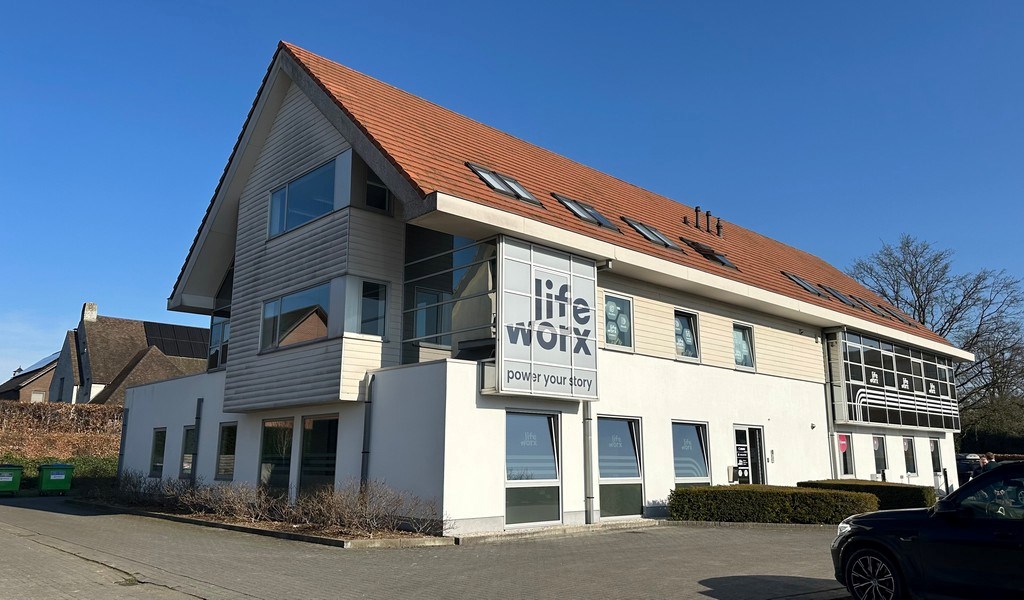 Instapklare burelen te huur in Sint-Martens-Latem