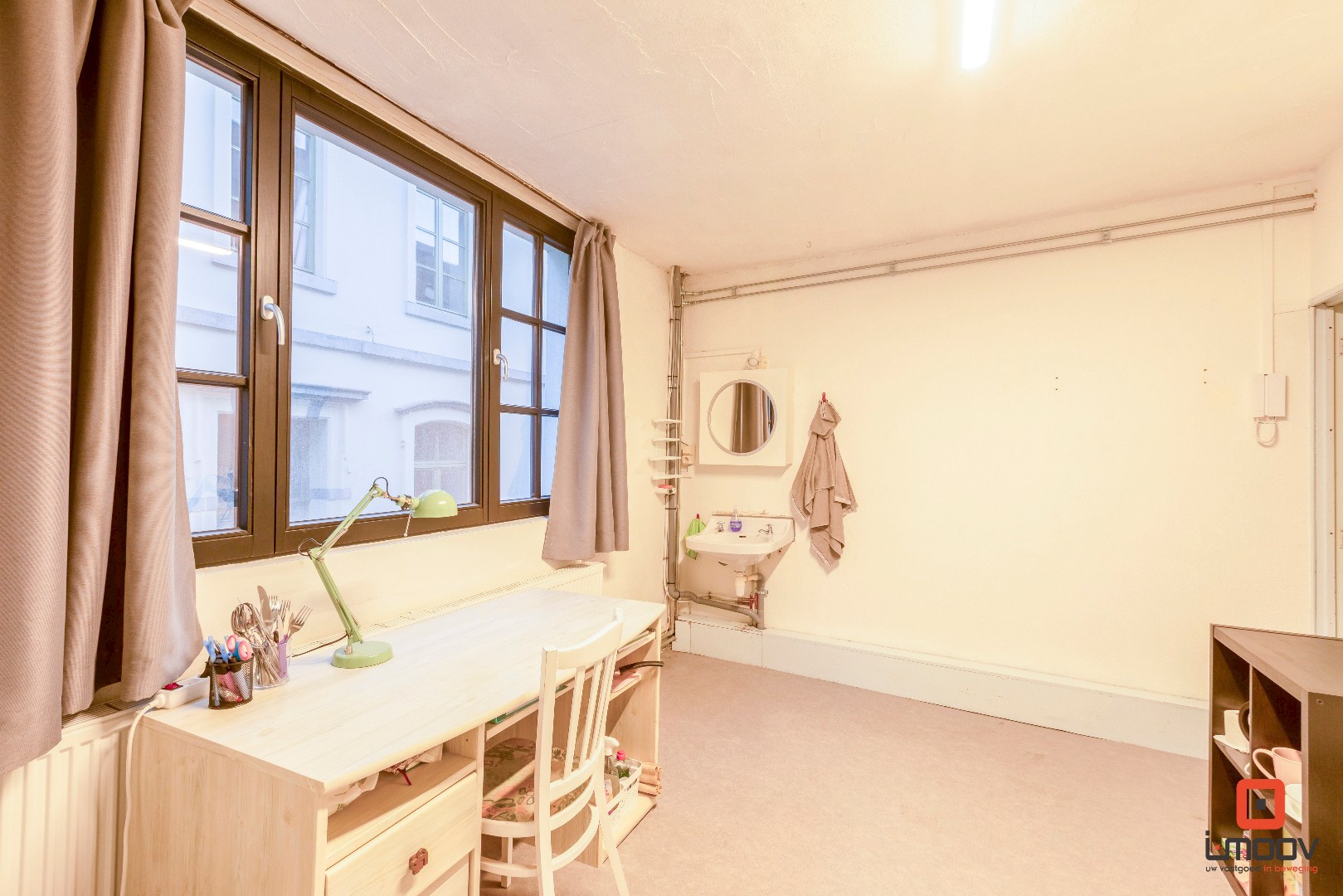 Sterke, vergunde opbrengsteigendom met uitstekend verhuurpotentieel op toplocatie in Gent 