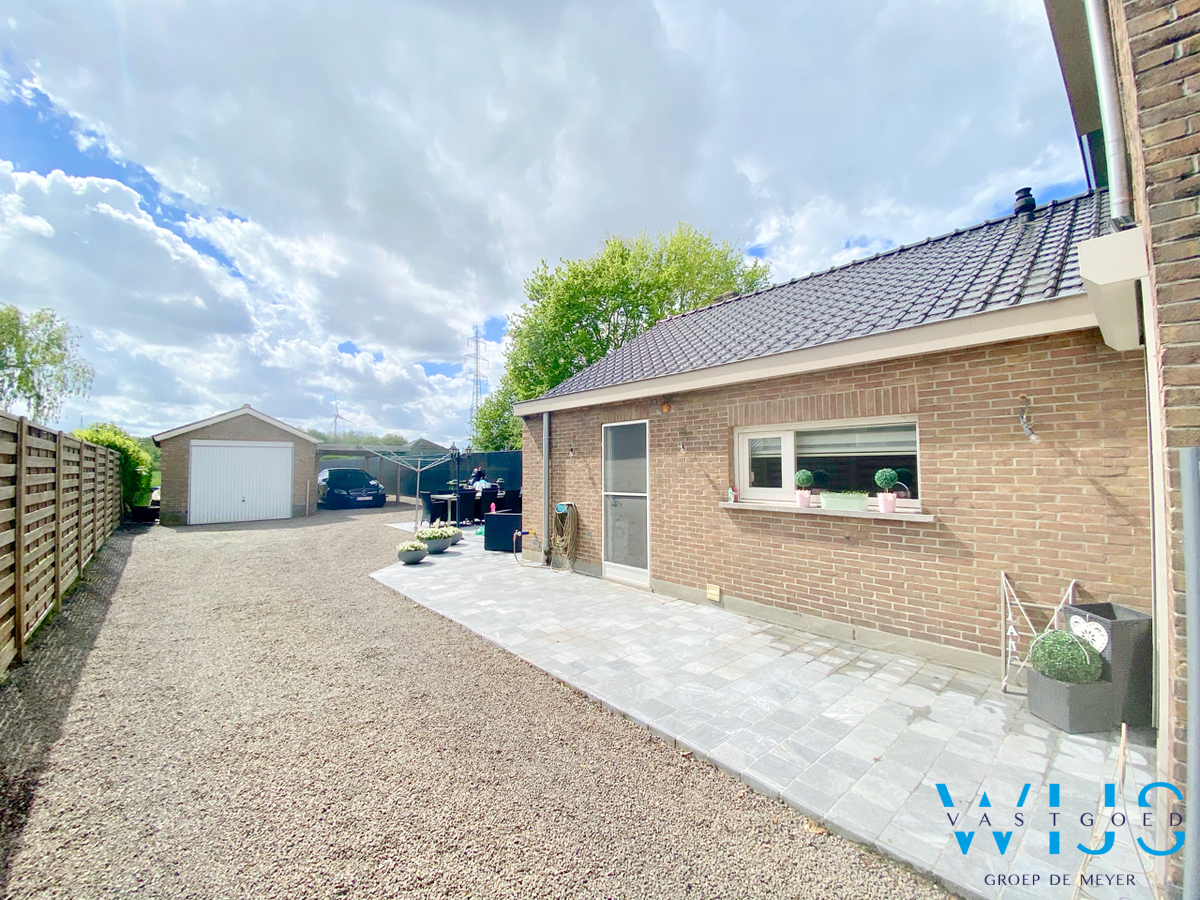 Instapklare gezinswoning met ZUIDgerichte tuin te Evergem! 