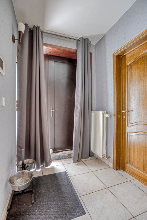 Stijlvolle villa met tuin en dubbele garage te Tienen 