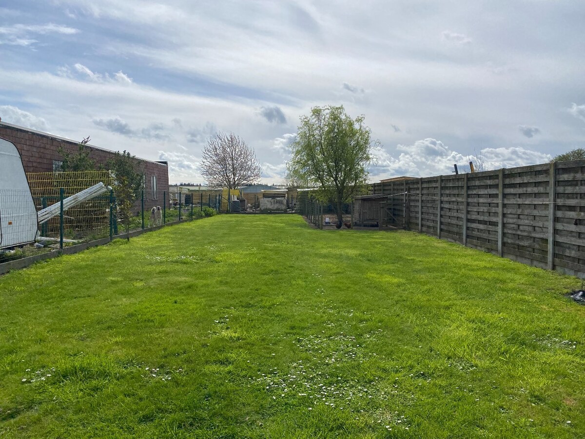 Uiterst ruime gezinswoning met onderhoudsvriendelijke zuidgerichte tuin 