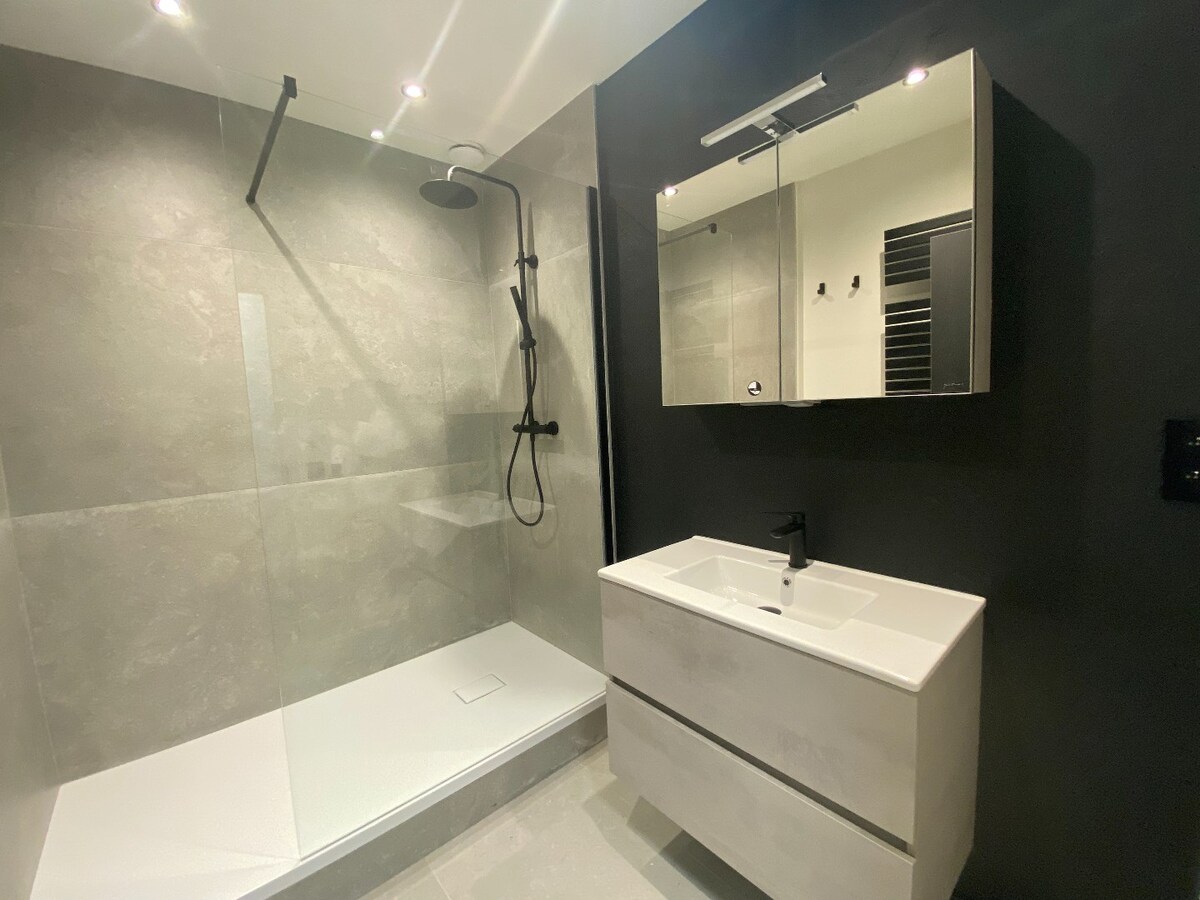 Triplex de 4 chambres proche du centre-ville ! 