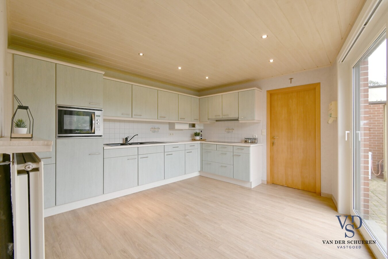 Tijdloos en ruim (> 300 m²) wonen. 