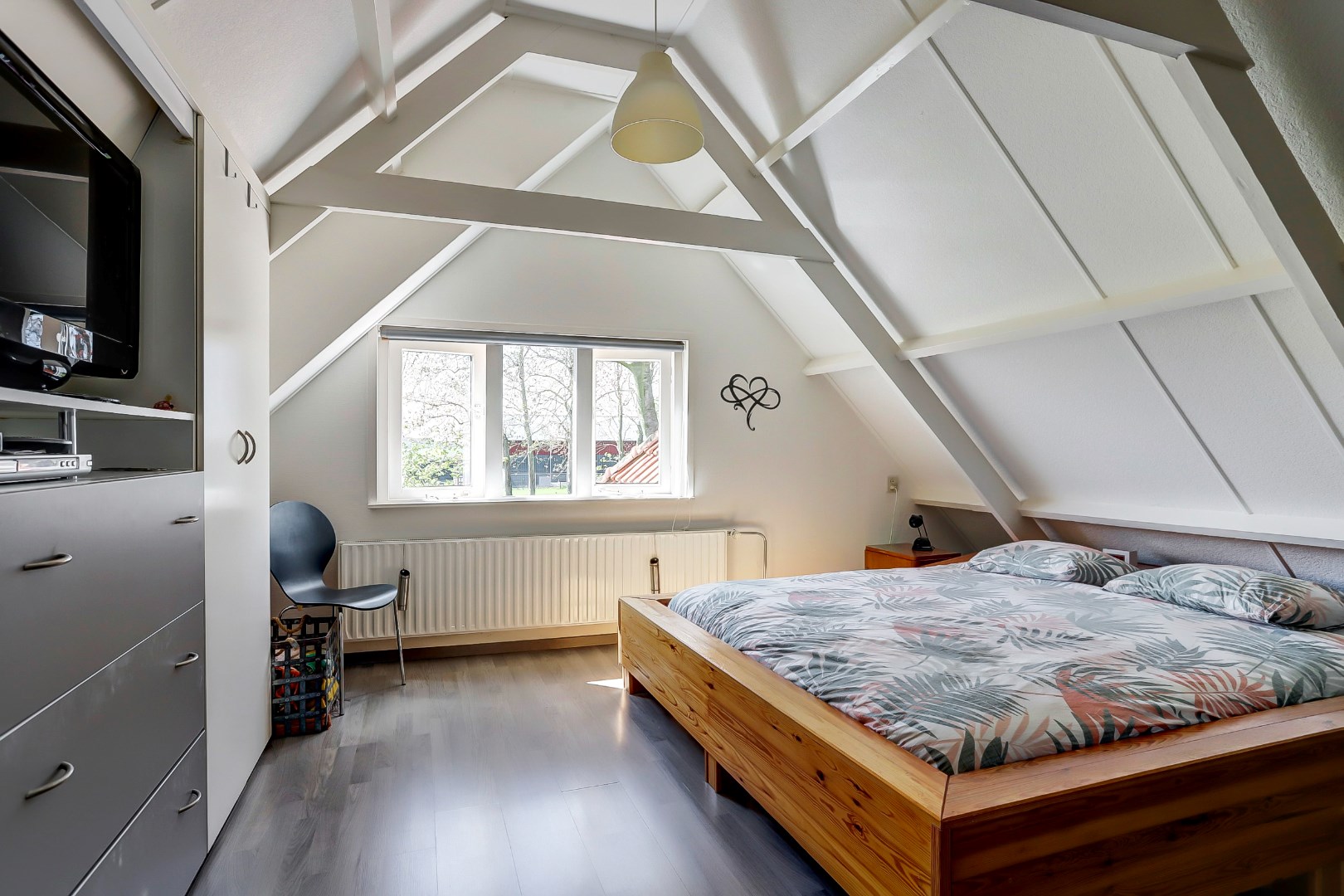 Eengezinswoning verkocht | onder voorbehoud in Oudebildtzijl