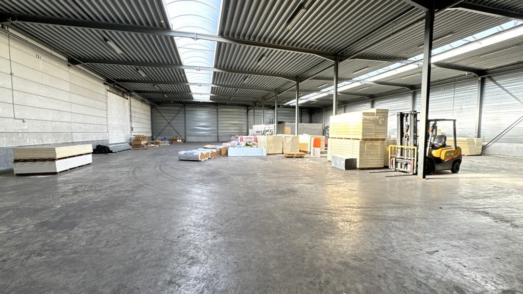 Magazijnen te huur aan Vaartkaai in Merksem