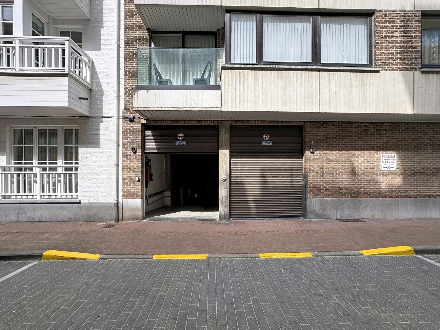 Centraal gelegen autostandplaats 